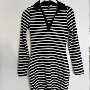 Klänning - Klänning i fint skick