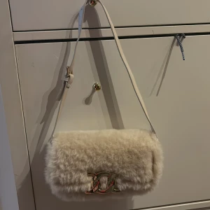 söt väska - en gullig väska som aldrig har använts🥰