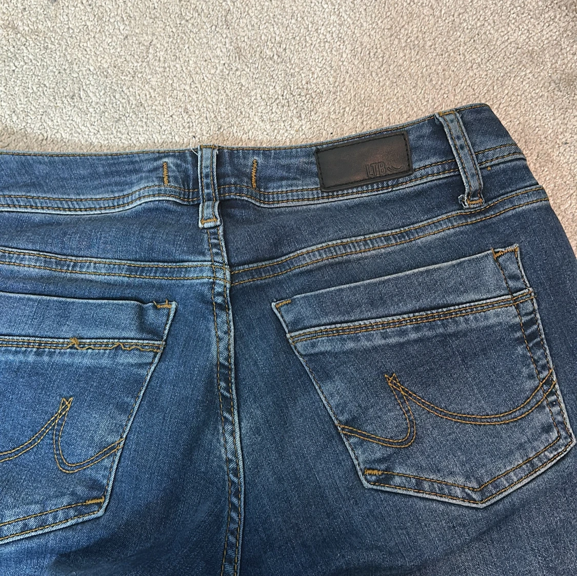 Blå bootcut jeans från LTB - 2