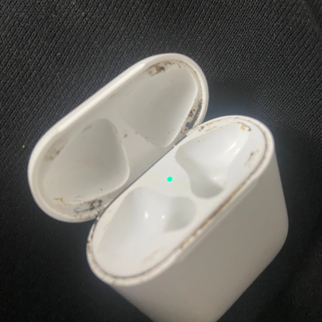 AirPods skal  - 2
