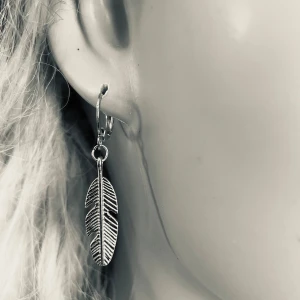 Made by prisförslag - 1 par örhängen  - Made by prisförslag -