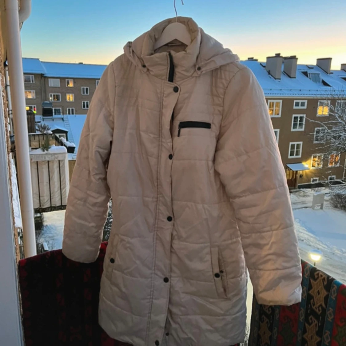 Vit quiltad jacka från Esmara