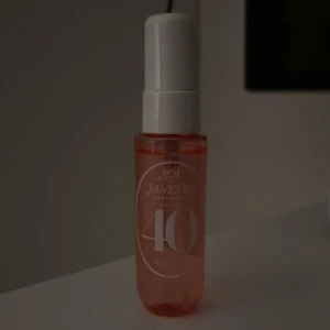 Parfym Sol de Janeiro 40 - Säljer min parfym från Sol de Janeiro då den inte passa min i lukten💗 