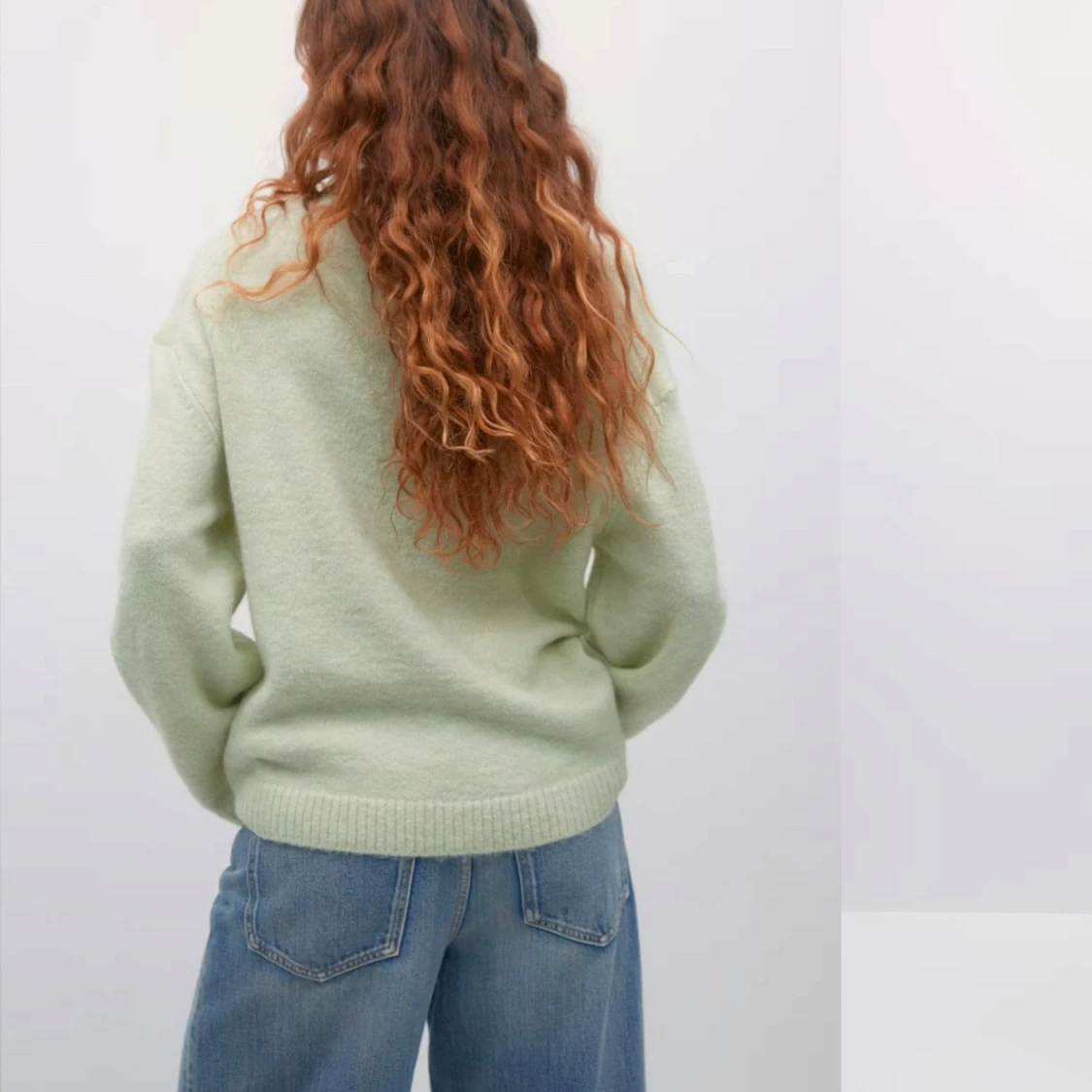 Ljusgrön stickad tröja  - 1