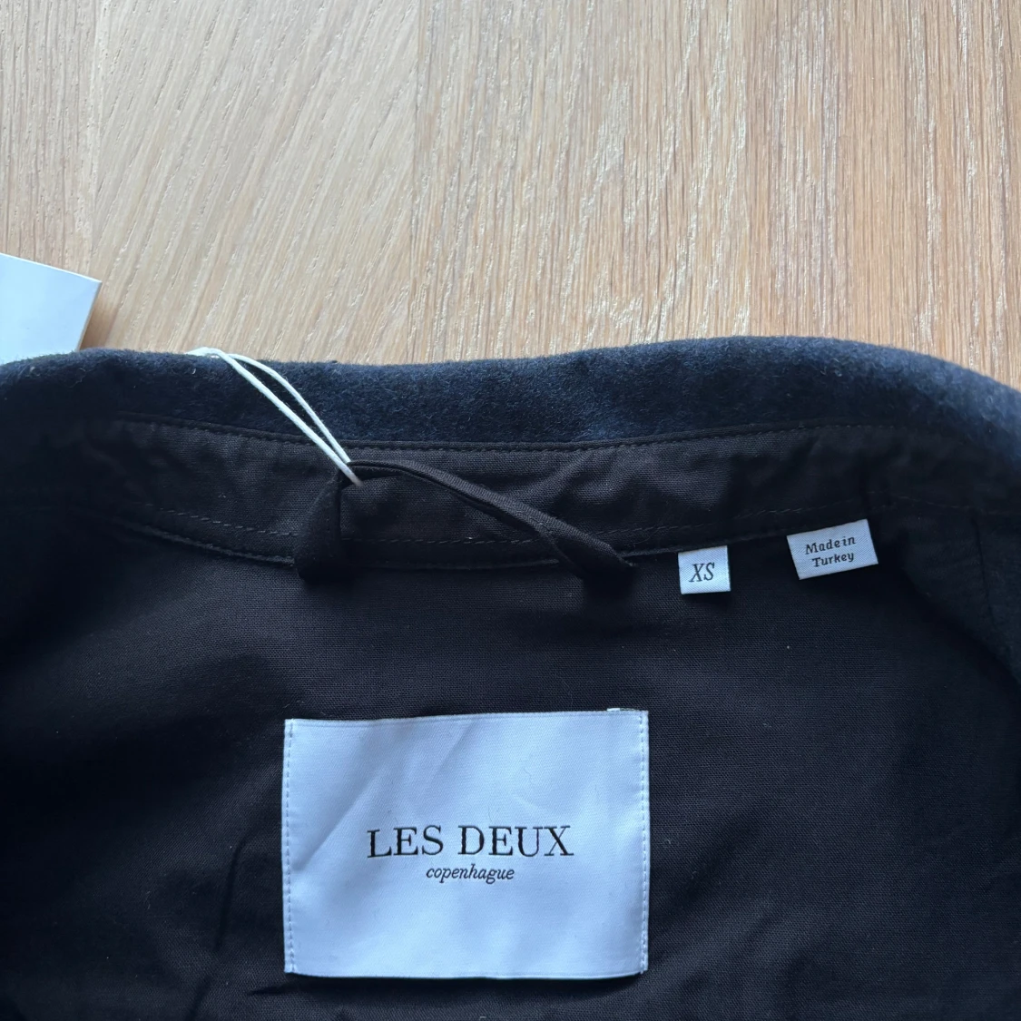 Ny mörkblå overshirt från Les Deux - 2