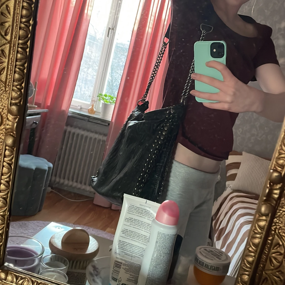 Svart kedje axelväska⭐️ - 2