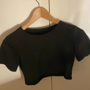 Magtröja - Bra skick, använd få gånger.