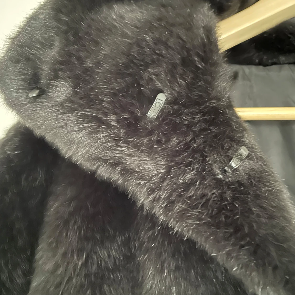 Svart pälsjacka från Steilmann - 3