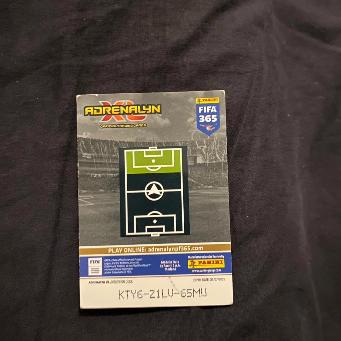Panini FIFA 365 Adrenalyn fotbollskort - 1