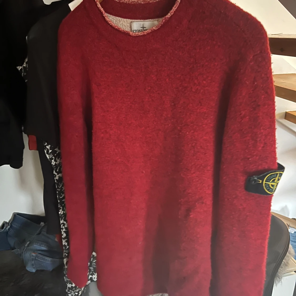 Röd tröja från Stone Island