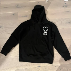 Ami Paris Hoodie - Storlek M 
