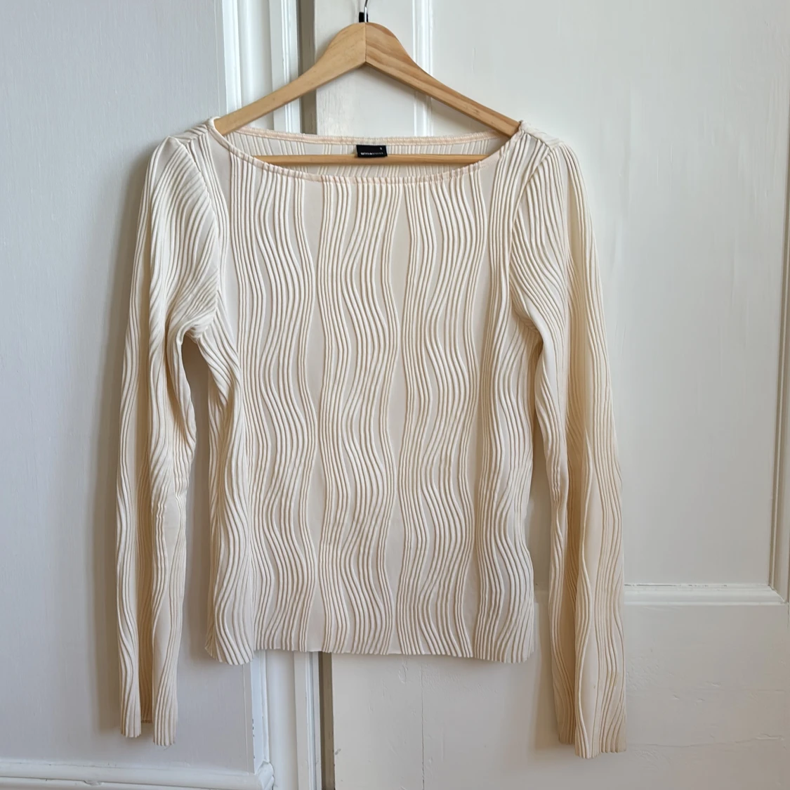 Beige långärmad topp från Gina Tricot