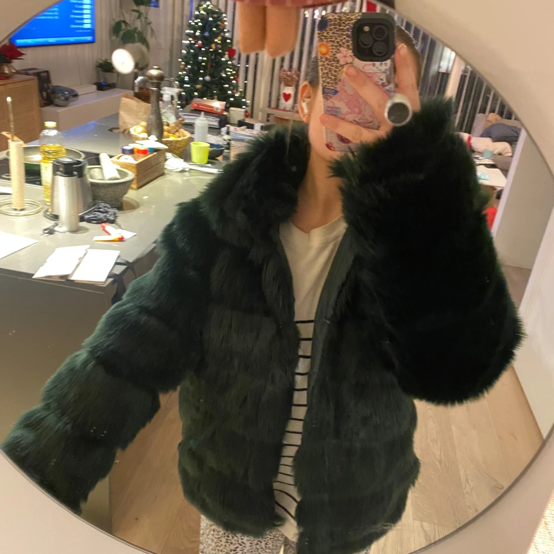 Mörkgrön pälsjacka