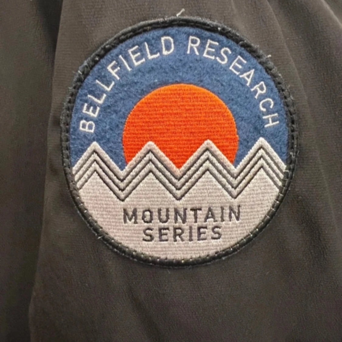 Svart dunjacka från Bellfield - 91