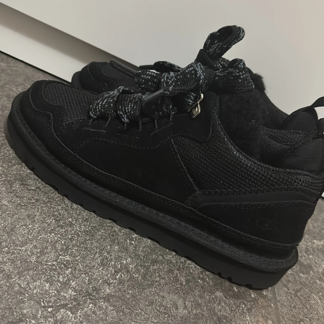 Lowmel UGGs, Svarta sneakers  - 91