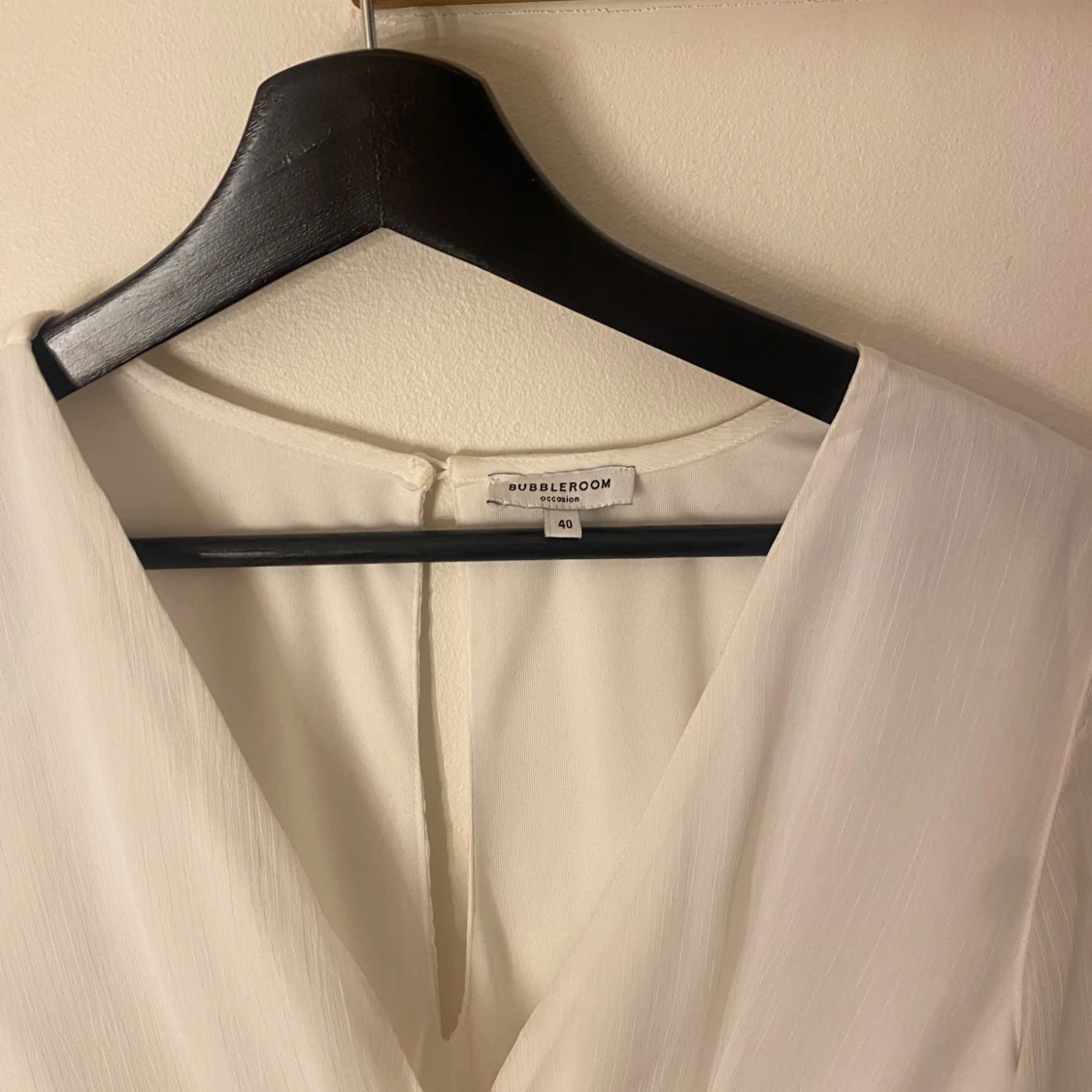 Vit omlottklänning från Bubbleroom - 91
