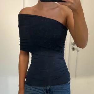 Zara fest topp  - Super fin fest topp. Aldrig använd. Xs. 