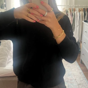 Stickad tröja  - Super skön stickad tröja från NA-KD!!  Köparen står för frakt 📦 