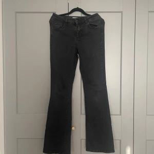 Svarta jeans boot cut  - Tjocka, boot cut