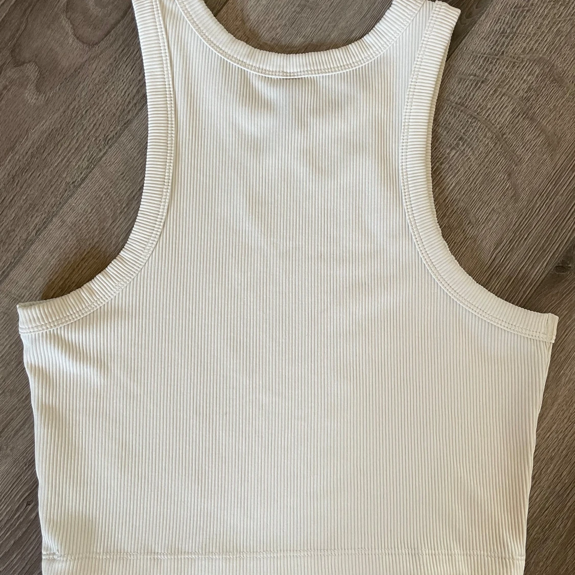 Vit ribbad linnetopp från Shein - 92