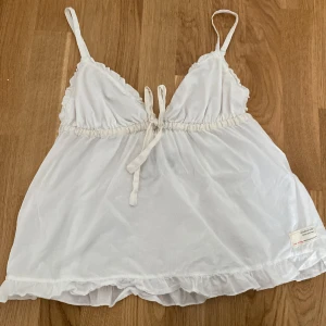 Odd Molly linne - Odd Molly Linne. Storlek 1=S. Se sista bilden på defekt 