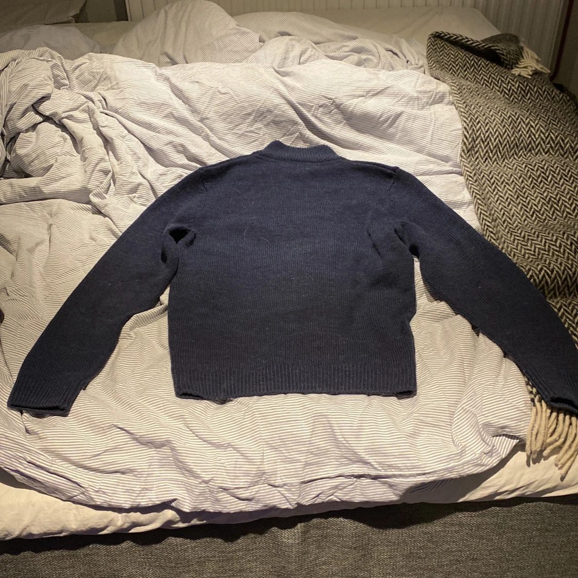 Mörkblå stickad tröja från Pier One - 2