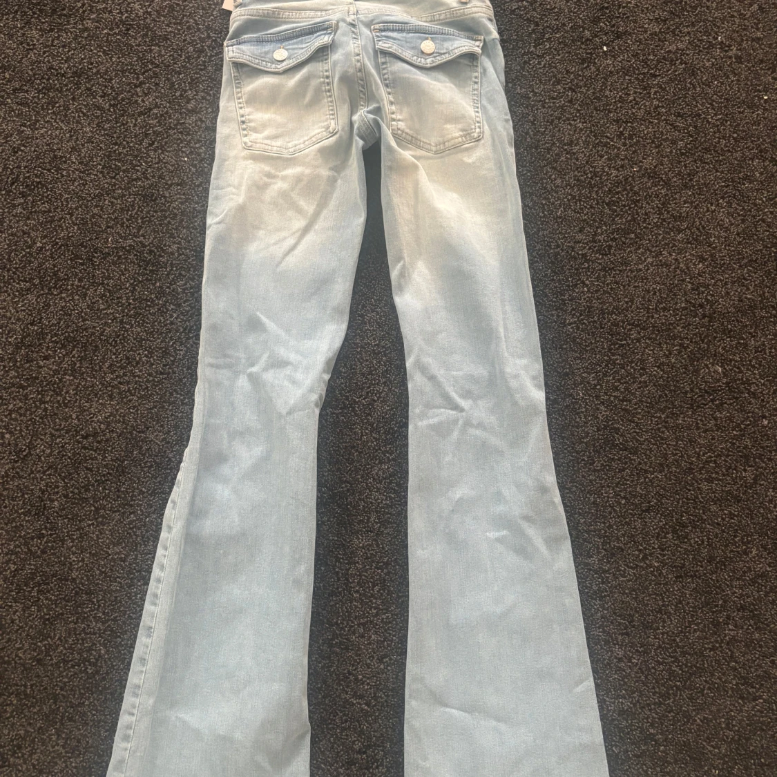 Blå bootcut jeans från Nelly - 1