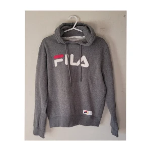 Fila hoodie - Fint skick