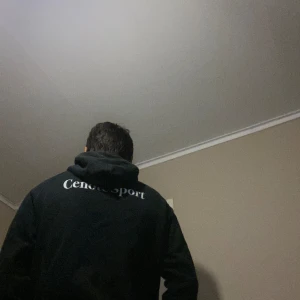 Cenoté Sport - Cenoté Sport hoodie ungefär 2 år gammal storlek M funkar även för L om ni har mer frågor så kan ni bara skriva. Priset går att diskutera