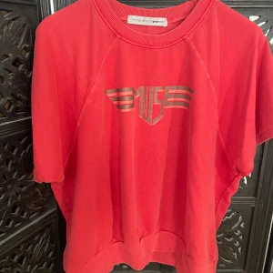 Gina tricot i samarbete m Anine Bing - Fin sweatshirt fr Gina tricot i samarbete m Anine Bing. Är vintage tvätt, fint skick, stl L.