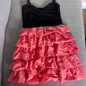 Supersöt klänning  - Kommer inte till användning 💘