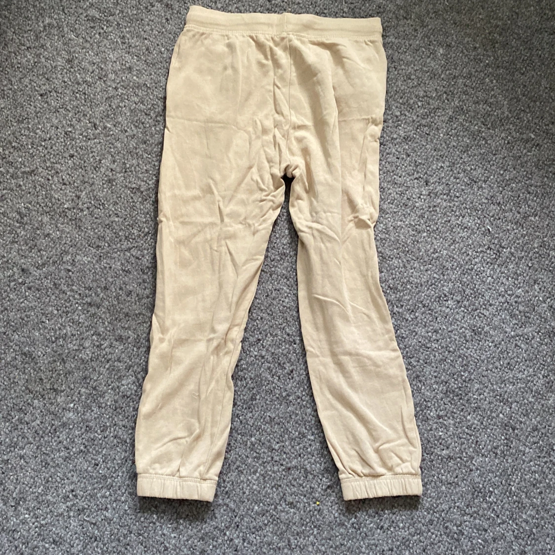 Beige mjukisbyxor - 90