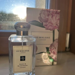 Jo Malone peony and blush suede - Sprayat några gångee