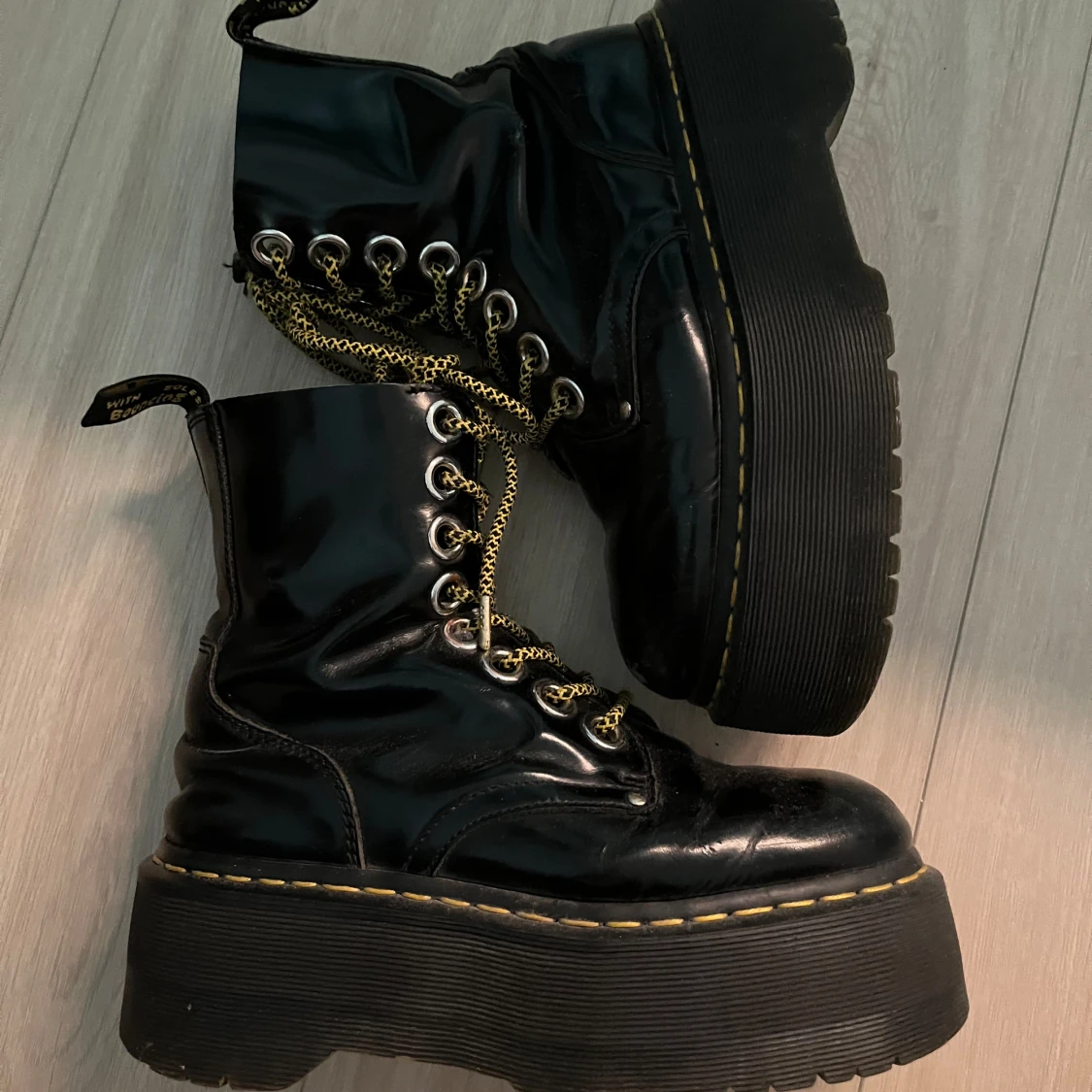dr martens jadon max