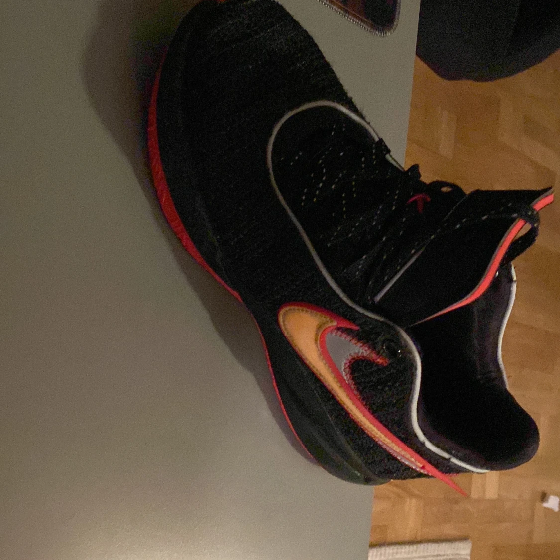 Basketskor storlek 41  - 92