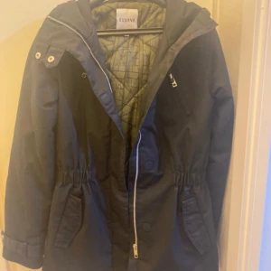 Elvine vinterjacka - Fåtal använd fortfarande jättefint och ny