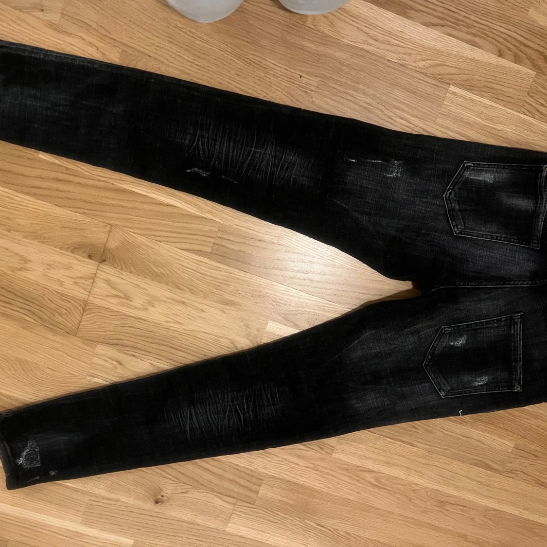 Svarta slitna jeans från Dsquared2 - 90