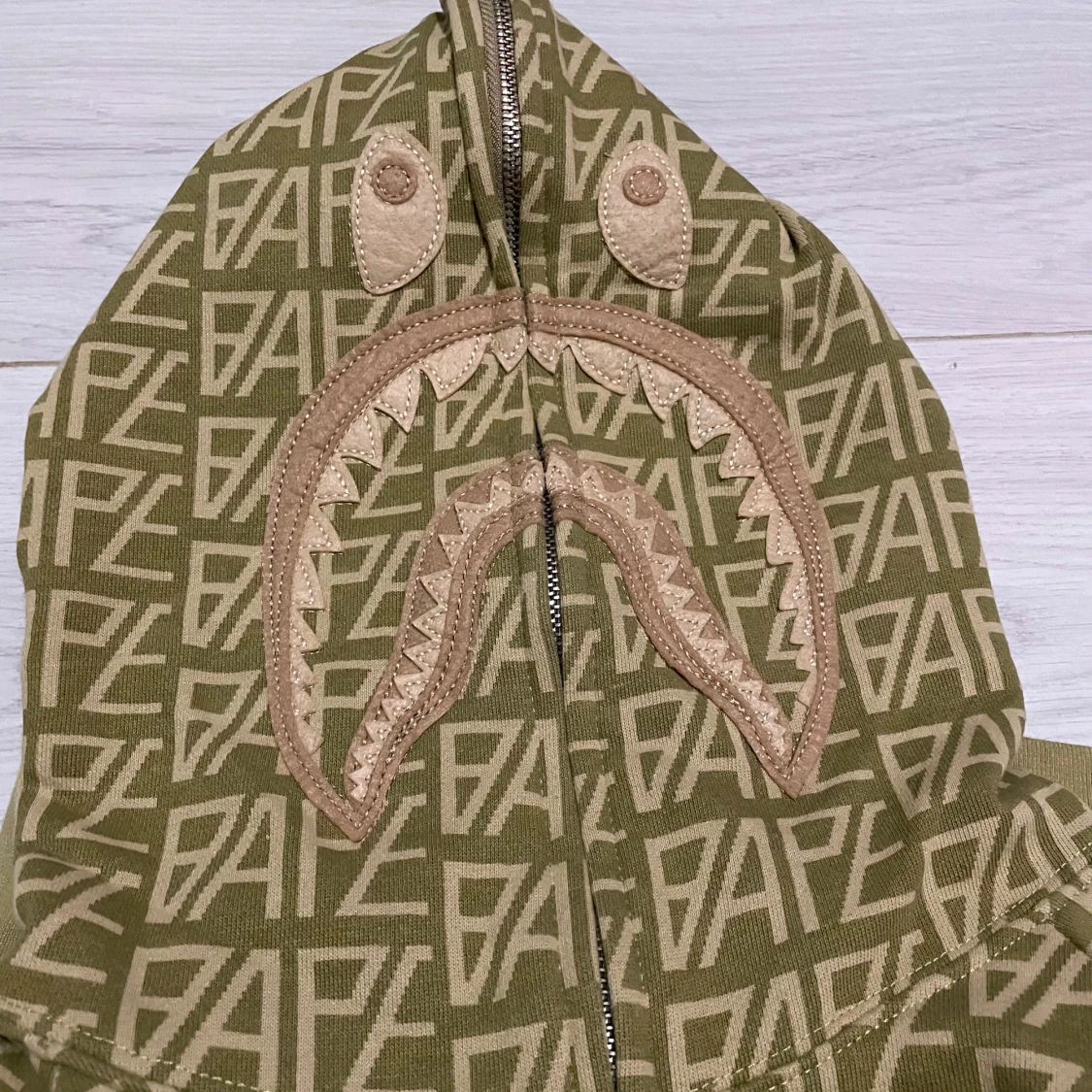 Grön hoodie från A Bathing Ape - 3