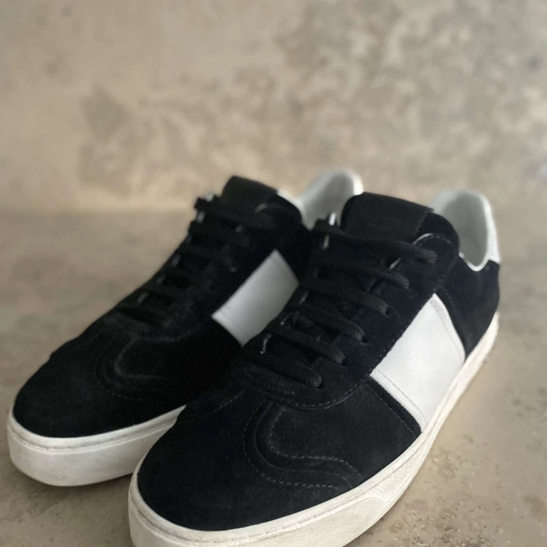 Svarta valentino Flycrew - 1