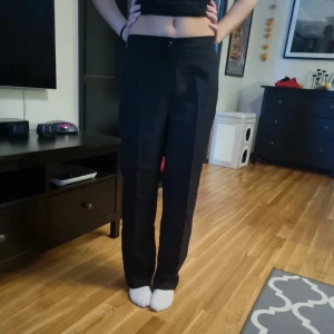 Kostymbyxor  - Storlek 36