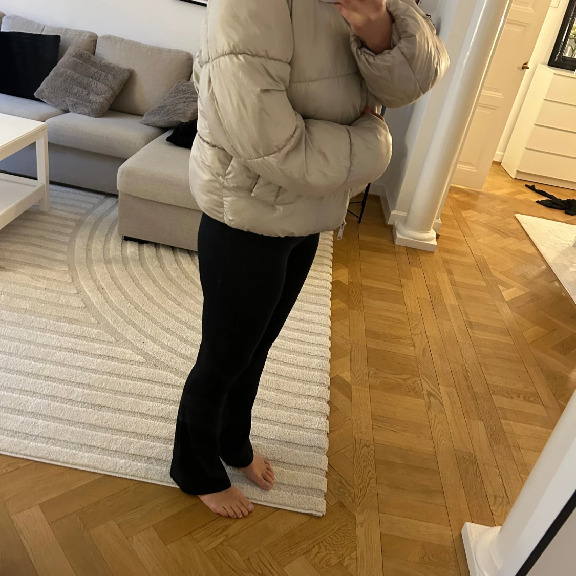 Beige pufferjacka från H&M - 1