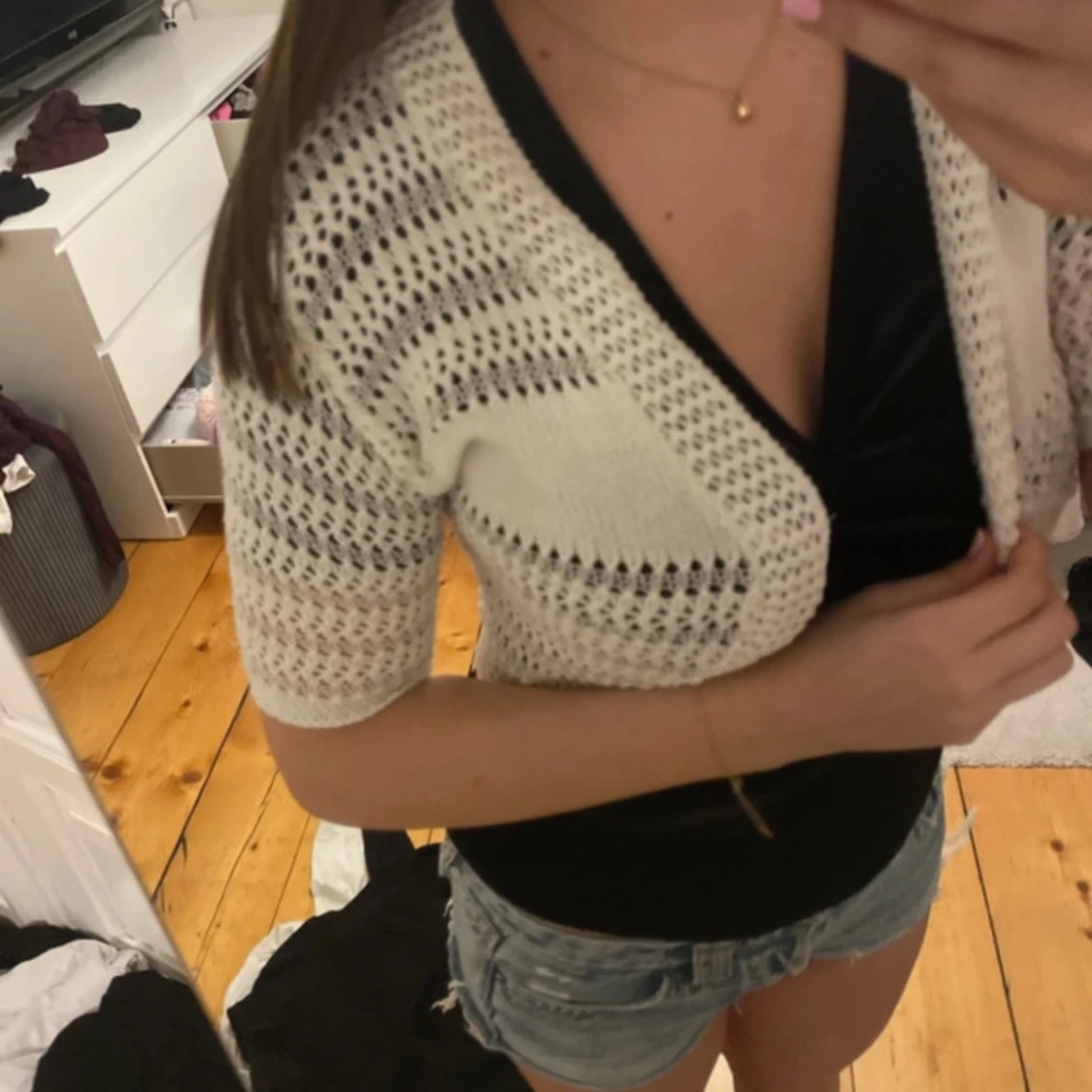 Vit stickad bolerotopp