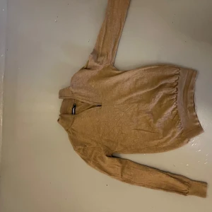 J Lindberg half zip - Fint skick, sällan använd.