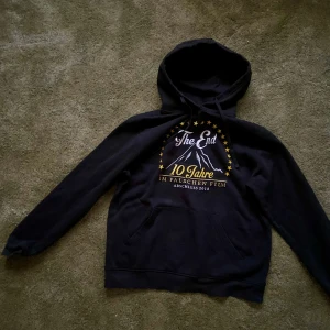 Hoodie - Hoodie köpt på vintage butik i belgien:)