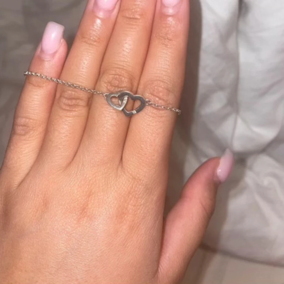 Silverarmband med hjärtdetalj - 90