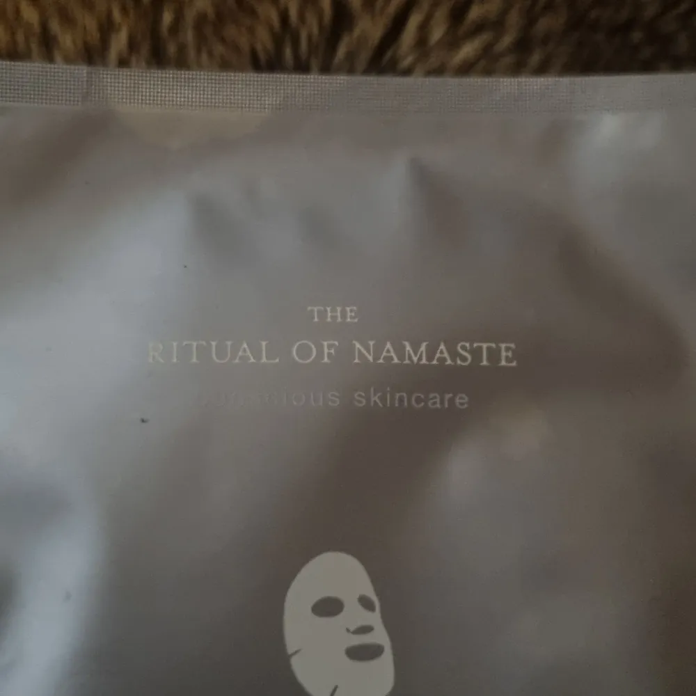 Ny ansiktsmask från Rituals  Nsmaste hydrating bio-cellulose Sheetmask. Skönhet.