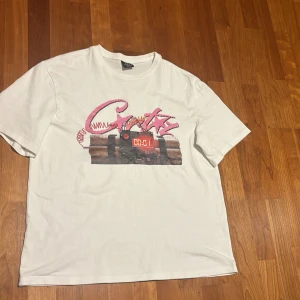 Corteiz tröja  - Storlek M knappt använd skriv om ni är intresserade kan säkert lösa ett bra pris.