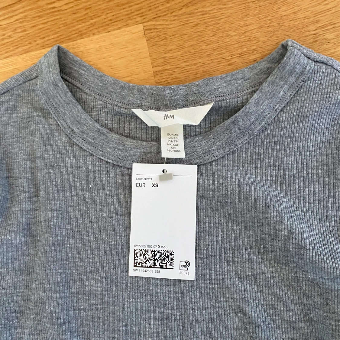 grå långärmad tröja från h&m - 92