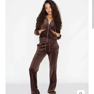 Juicy couture byxor  - Skit fina juicy byxor i storlek s 