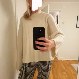 stickad tröja - Mysig stickad tröja, perfekt till hösten💕💕💕